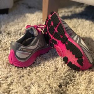 Brooks PureFlow 2’s - Size 8